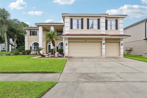 House in Orlando, Florida 5 bedrooms, 377.09 sq.m. № 2277086