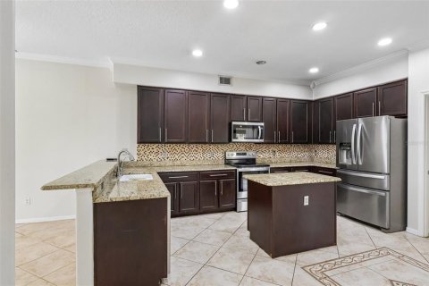 Villa ou maison à louer à Orlando, Floride: 5 chambres, 377.09 m2 № 2277086 - photo 7