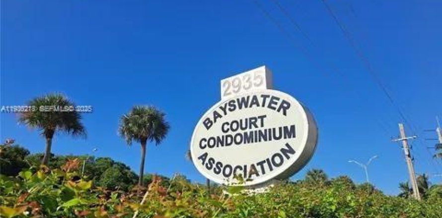 Condo à North Miami Beach, Floride, 1 chambre  № 1994257