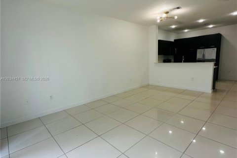 Touwnhouse à vendre à Lauderhill, Floride: 2 chambres, 104.05 m2 № 2084217 - photo 6