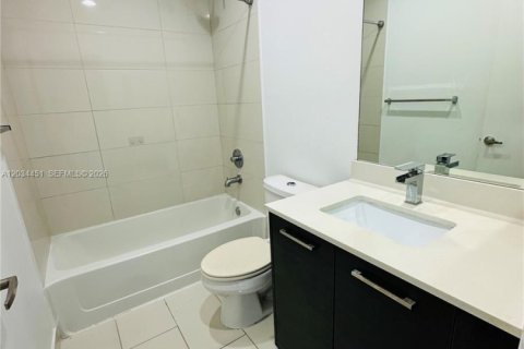 Touwnhouse à vendre à Lauderhill, Floride: 2 chambres, 104.05 m2 № 2084217 - photo 12