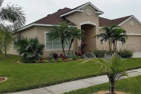 House in Ruskin, Florida 4 bedrooms, 279.17 sq.m. № 1834869 - photo 1