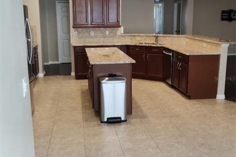 House in Ruskin, Florida 4 bedrooms, 279.17 sq.m. № 1834869 - photo 15