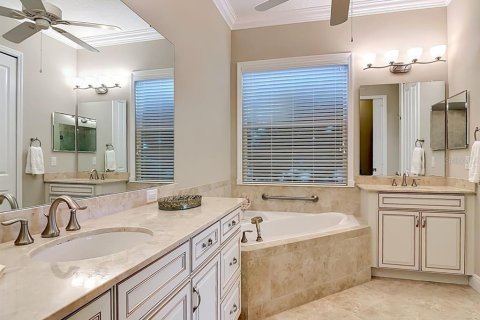 Villa ou maison à vendre à Mount Dora, Floride: 3 chambres, 292.36 m2 № 2091593 - photo 15