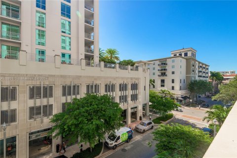 Condo in Coral Gables, Florida, 1 bedroom  № 1693954 - photo 5