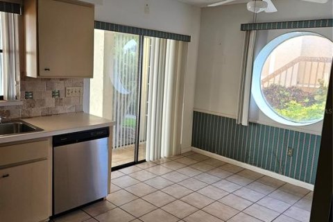 Condo in Bradenton, Florida, 2 bedrooms  № 1572257 - photo 10