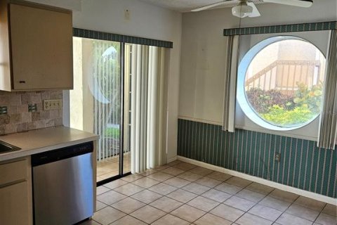 Condo in Bradenton, Florida, 2 bedrooms  № 1572257 - photo 9