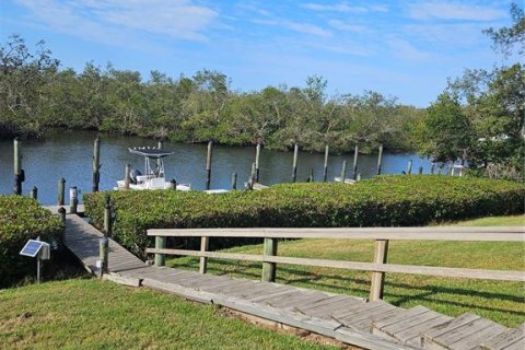 Condo in Bradenton, Florida, 2 bedrooms  № 1572257 - photo 4