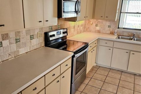 Condo in Bradenton, Florida, 2 bedrooms  № 1572257 - photo 22