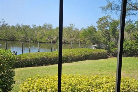 Condo in Bradenton, Florida, 2 bedrooms  № 1572257 - photo 6