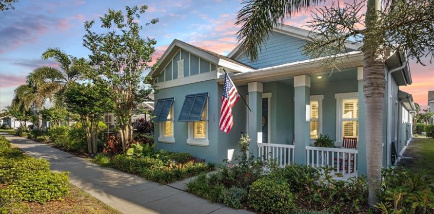 House in Apollo Beach, Florida 3 bedrooms, 166.95 sq.m. № 1751235