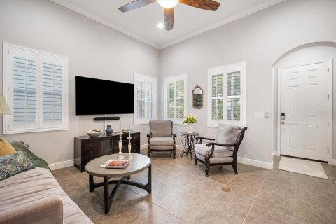 House in Apollo Beach, Florida 3 bedrooms, 166.95 sq.m. № 1751235 - photo 5