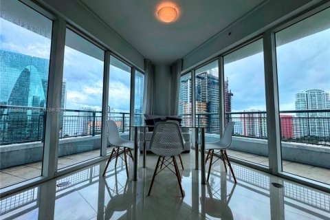 Copropriété à vendre à Miami, Floride: 2 chambres, 115.2 m2 № 1466602 - photo 1