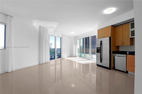 Copropriété à vendre à Miami, Floride: 2 chambres, 115.2 m2 № 1466602 - photo 6