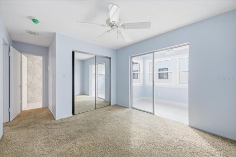 Condo in Bradenton Beach, Florida, 2 bedrooms  № 2124766 - photo 18