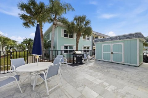 Condo in Bradenton Beach, Florida, 2 bedrooms  № 2124766 - photo 27