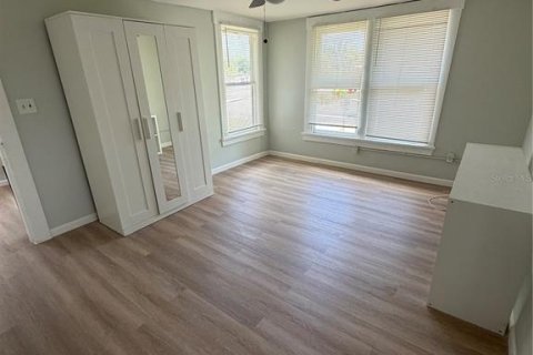 Apartment in Saint Petersburg, Florida 3 bedrooms, 116.13 sq.m. № 2215606 - photo 5