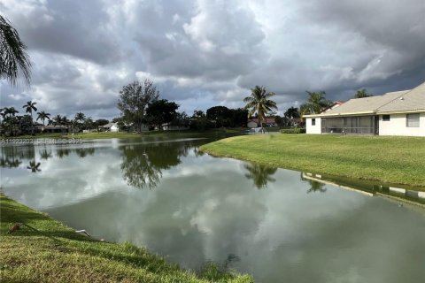 Villa ou maison à vendre à Margate, Floride: 3 chambres, 177.26 m2 № 1983558 - photo 15