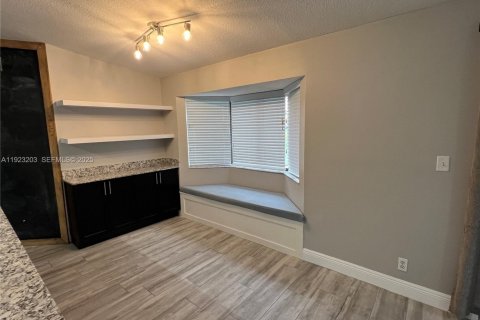 Villa ou maison à vendre à Margate, Floride: 3 chambres, 177.26 m2 № 1983558 - photo 6