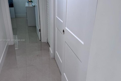 Купить кондоминиум в Хайалиа, Флорида 2 комнаты, 102.75м2, № 2036171 - фото 2