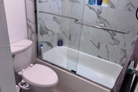 Купить кондоминиум в Хайалиа, Флорида 2 комнаты, 102.75м2, № 2036171 - фото 5