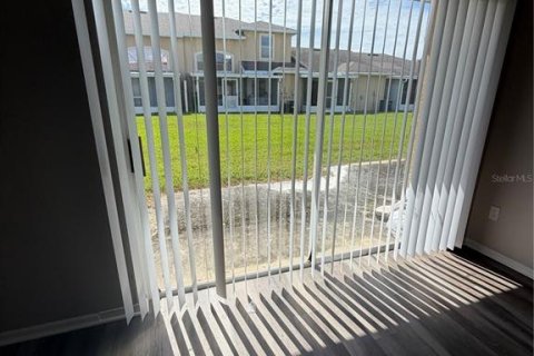 Villa ou maison à louer à Kissimmee, Floride: 2 chambres, 88.44 m2 № 2403007 - photo 5