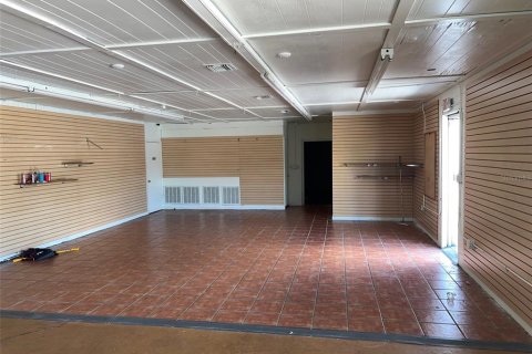 Propiedad comercial en alquiler en Hawthorne, Florida, 770.44 m2 № 1903369 - foto 4