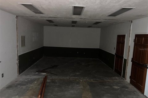 Propiedad comercial en alquiler en Hawthorne, Florida, 770.44 m2 № 1903369 - foto 10