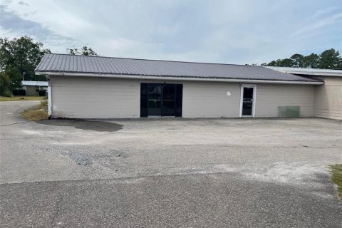 Propiedad comercial en alquiler en Hawthorne, Florida, 770.44 m2 № 1903369 - foto 1