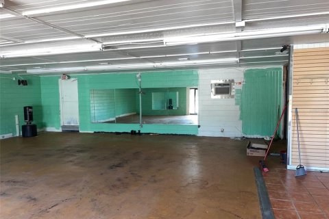 Propiedad comercial en alquiler en Hawthorne, Florida, 770.44 m2 № 1903369 - foto 7