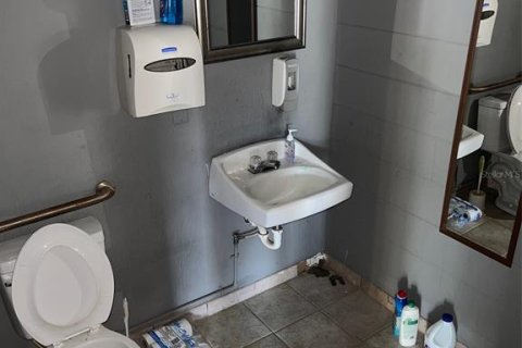 Propiedad comercial en alquiler en Hawthorne, Florida, 770.44 m2 № 1903369 - foto 12