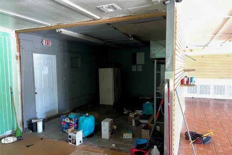 Снять в аренду коммерческую недвижимость в Хоторн, Флорида 770.44м2, № 1903369 - фото 6
