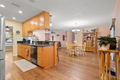 Villa ou maison à vendre à Tampa, Floride: 3 chambres, 146.32 m2 № 1907799 - photo 8