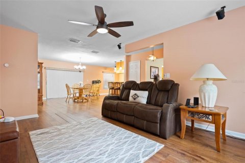 Villa ou maison à vendre à Tampa, Floride: 3 chambres, 146.32 m2 № 1907799 - photo 5
