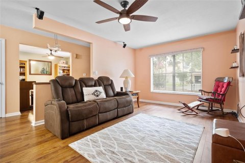 Villa ou maison à vendre à Tampa, Floride: 3 chambres, 146.32 m2 № 1907799 - photo 4