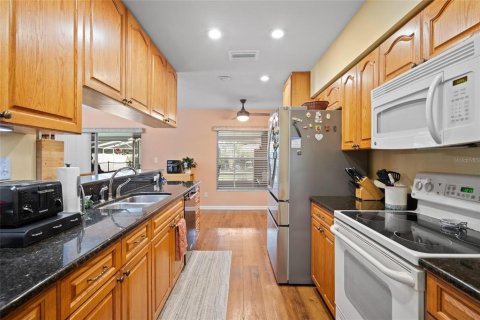 Villa ou maison à vendre à Tampa, Floride: 3 chambres, 146.32 m2 № 1907799 - photo 7