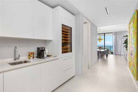 Купить кондоминиум в Майами, Флорида 4 спальни, 427.35м2, № 1980425 - фото 13