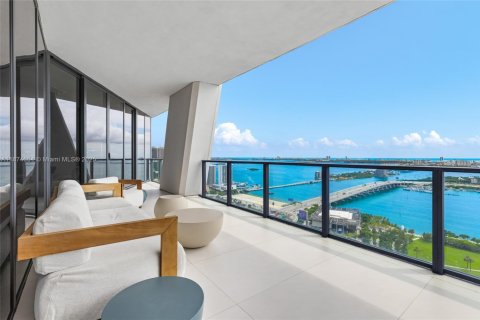 Купить кондоминиум в Майами, Флорида 4 спальни, 427.35м2, № 1980425 - фото 26