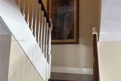 Townhouse in Hallandale Beach, Florida 3 bedrooms, 169.45 sq.m. № 2067531 - photo 30