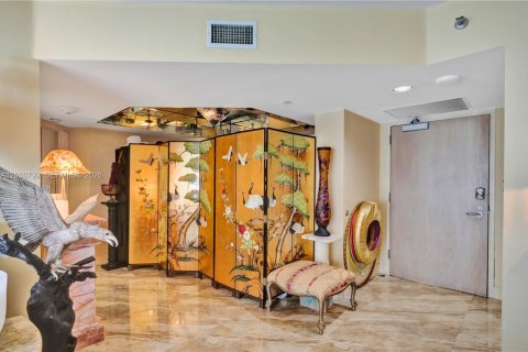 Купить кондоминиум в Санни-Айлс-Бич, Флорида 1 спальня, 117.06м2, № 2065833 - фото 27