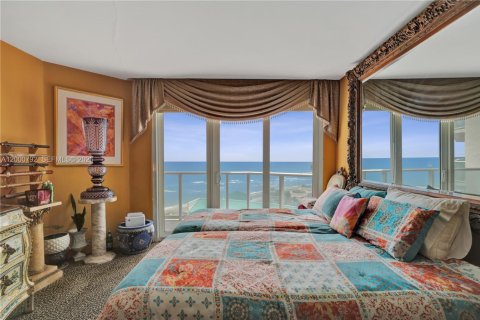 Купить кондоминиум в Санни-Айлс-Бич, Флорида 1 спальня, 117.06м2, № 2065833 - фото 2