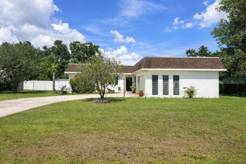 Casa en Land O' Lakes, Florida 3 dormitorios, 154.5 m2 № 2219258