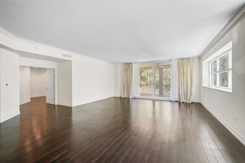 Condo in Osprey, Florida, 3 bedrooms  № 604138 - photo 6