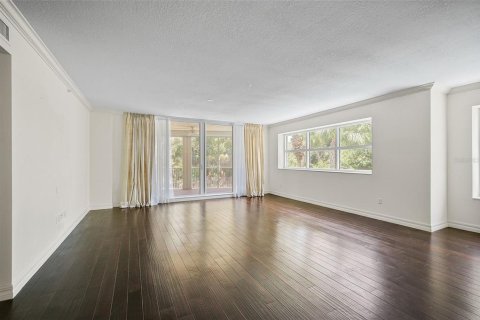 Condo in Osprey, Florida, 3 bedrooms  № 604138 - photo 9