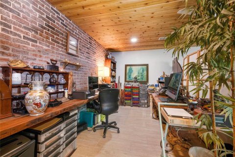 Купить виллу или дом в Норт-Майами, Флорида 3 спальни, 156.63м2, № 1986047 - фото 28