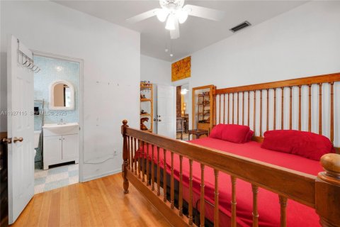 Купить виллу или дом в Норт-Майами, Флорида 3 спальни, 156.63м2, № 1986047 - фото 21