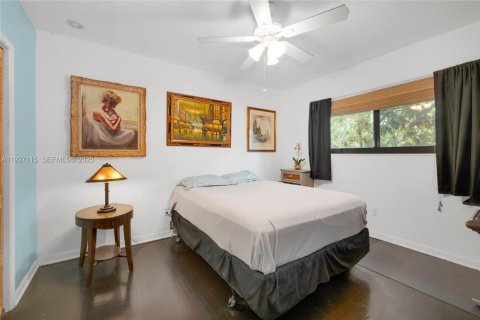 Купить виллу или дом в Норт-Майами, Флорида 3 спальни, 156.63м2, № 1986047 - фото 26