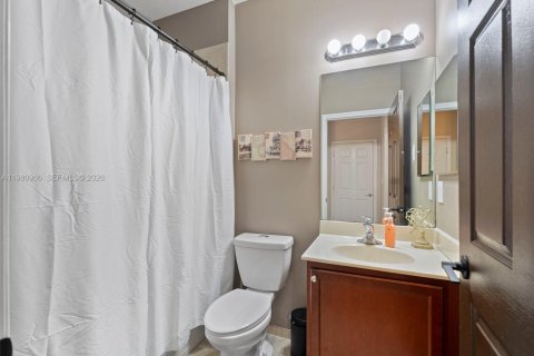 Купить виллу или дом в Катлер-Бей, Флорида 4 спальни, 175.03м2, № 2045940 - фото 9