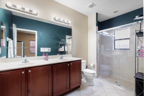 Купить виллу или дом в Катлер-Бей, Флорида 4 спальни, 175.03м2, № 2045940 - фото 6