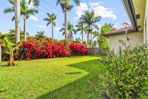 Купить виллу или дом в Катлер-Бей, Флорида 4 спальни, 175.03м2, № 2045940 - фото 11